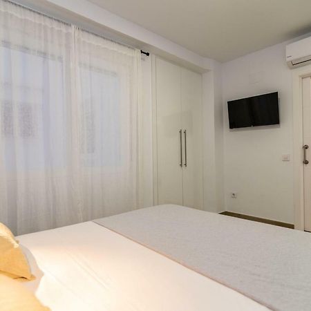 Luxury Apartment Soho By Nagoa Homes Малага Екстериор снимка