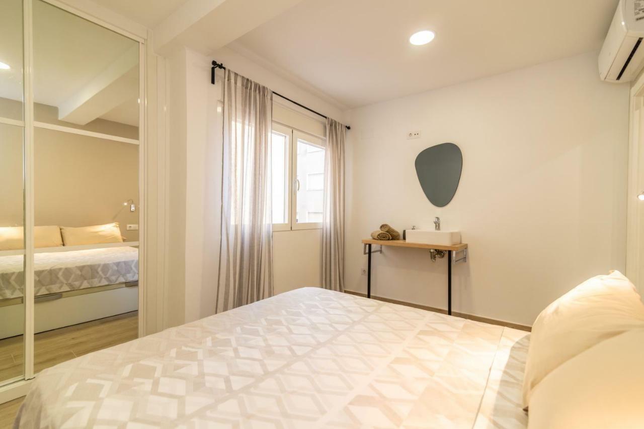 Luxury Apartment Soho By Nagoa Homes Малага Екстериор снимка
